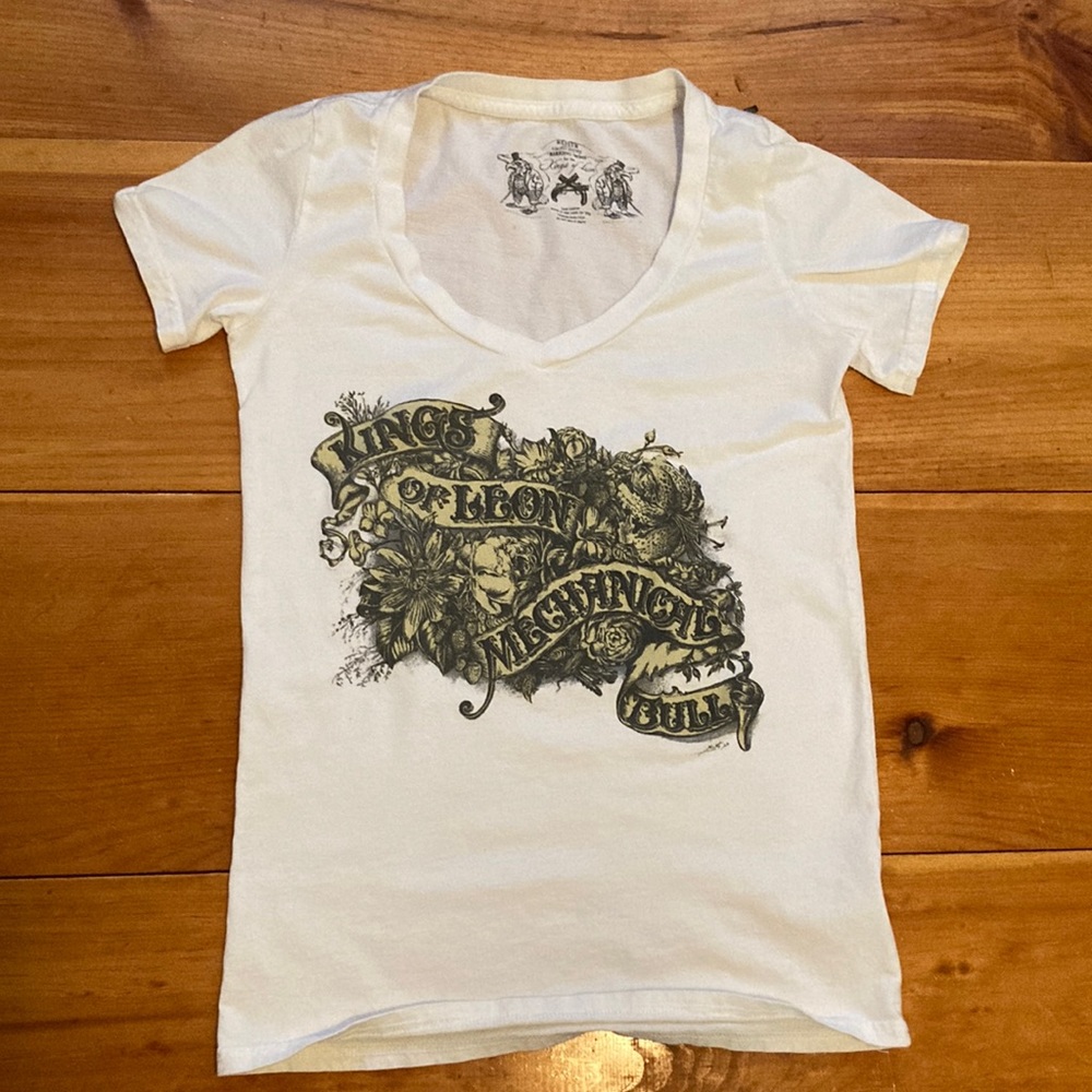 Kings of Leon Band Tee, Women’s Size Medium